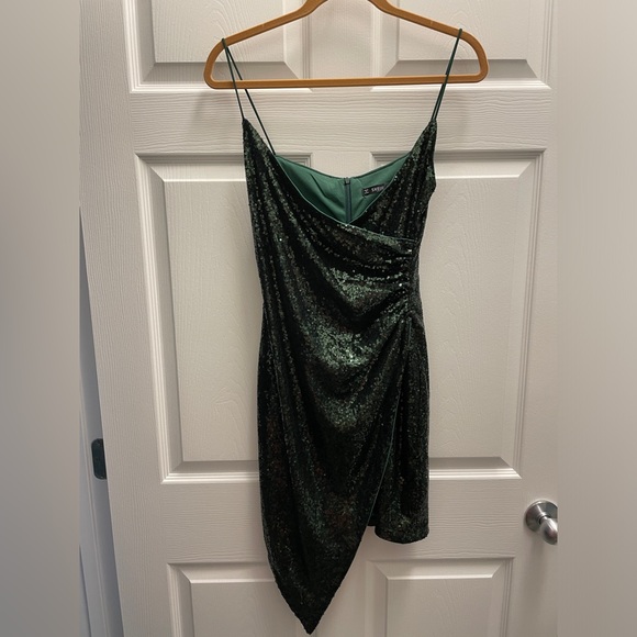 SHEIN gorgeous emerald green sequin cocktail dress size small worn once - Picture 7 of 10